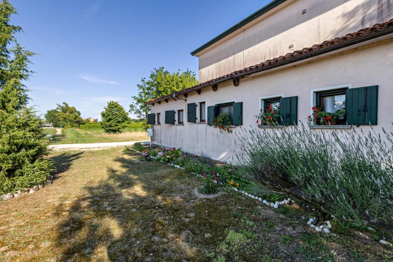 S T Apartment Cavallino-Treporti Bagian luar foto